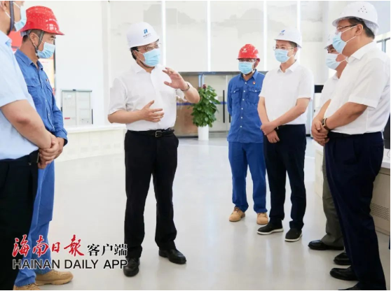 歡迎海南省省委常委，省委副書記，省長馮飛蒞臨馳大幕墻公司承接的洋浦華能幕墻項目視察